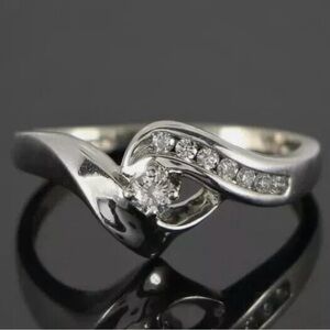 NEW!!! Jared 14K White Gold 1/6 Carat t.w. Diamond Women's Engagement Ring